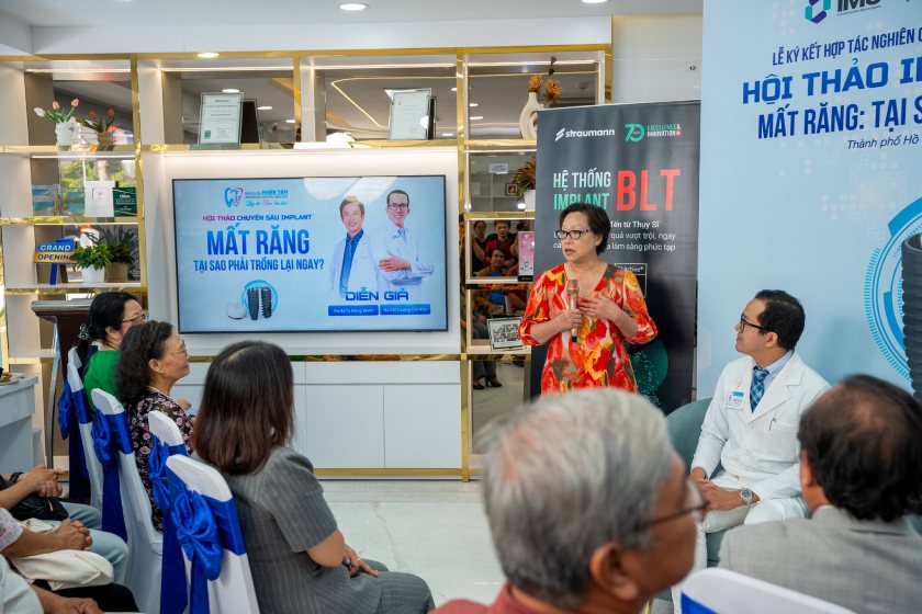 Cô Phượng Đào chia sẻ tại hội thảo Mất răng - Tại sao phải trồng lại ngay? Cô Phượng Đào chia sẻ tại hội thảo Mất răng - Tại sao phải trồng lại ngay?