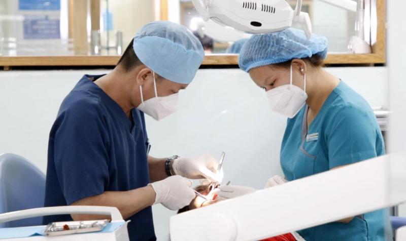 Nha khoa Nhân Tâm áp dụng kỹ thuật gây tê hiện đại, hạn chế tối đa cơn đau Nha khoa Nhân Tâm áp dụng kỹ thuật gây tê hiện đại, hạn chế tối đa cơn đau