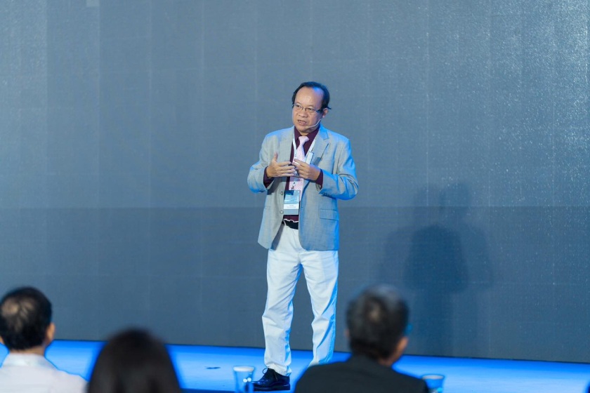 TS.BS Võ Văn Nhân báo cáo tại hội nghị ITI toàn quốc 2025 TS.BS Võ Văn Nhân báo cáo tại hội nghị ITI toàn quốc 2025
