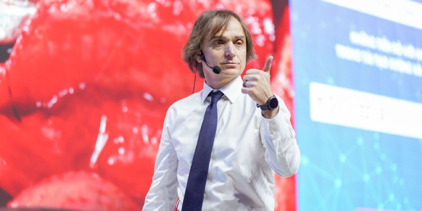 Giáo sư Istvan Urban – chuyên gia hàng đầu thế giới về phẫu thuật tái sinh xương và mô mềm Giáo sư Istvan Urban – chuyên gia hàng đầu thế giới về phẫu thuật tái sinh xương và mô mềm