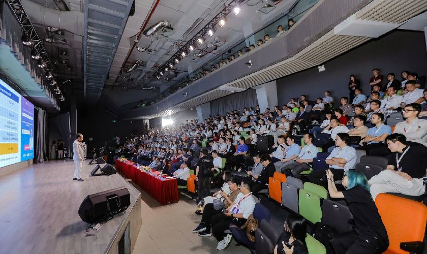 Hội nghị quy tụ hơn 400 chuyên gia, bác sĩ cấy ghép nha khoa Hội nghị quy tụ hơn 400 chuyên gia, bác sĩ cấy ghép nha khoa