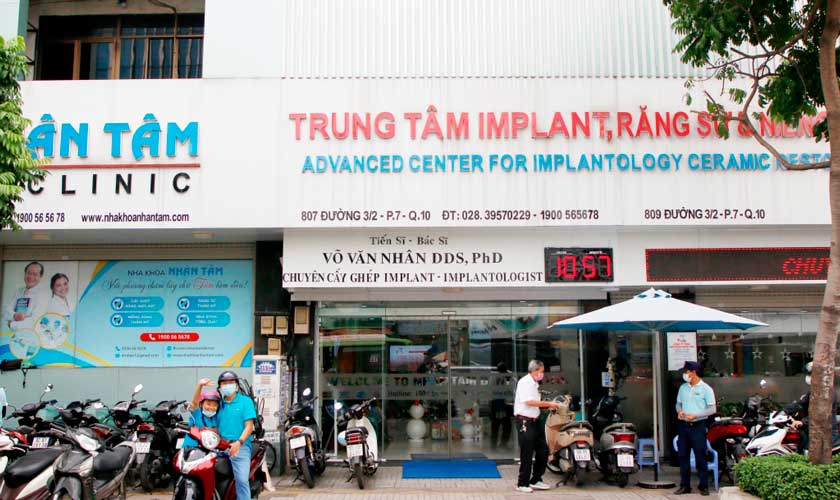 Nha khoa Nhân Tâm là trung tâm chăm sóc sức khỏe răng miệng và thẩm mỹ nụ cười chuyên sâu tại TP.HCM